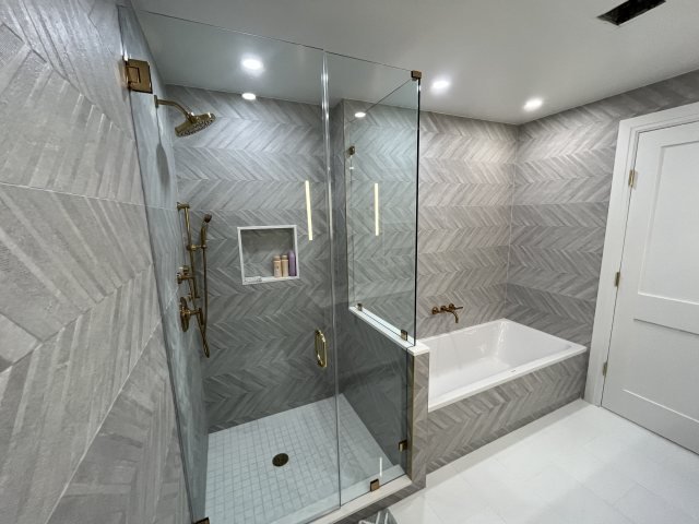 Bathrooms remodel by A&A Construction