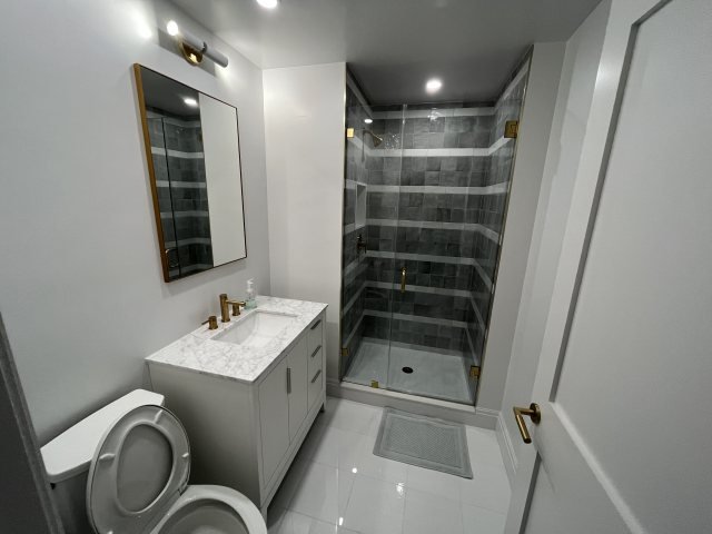 Bathrooms remodel by A&A Construction
