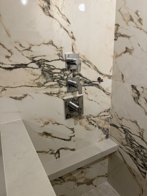 Bathrooms remodel by A&A Construction