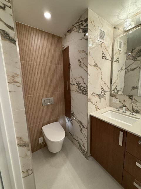 Bathrooms remodel by A&A Construction